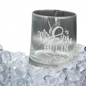 Whiskyglas mit Wunschgravur, Mr. and Mrs., Hochzeitsgeschenk, Trinkglas, personalisierte Geschenke Bild 1