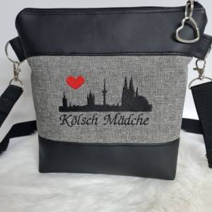 Kleine Handtasche Köln Kölsch Mädche grau schwarz Umhängetasche Cologne Herz Tasche mit Anhänger Kunstleder Kölner Dom Bild 5