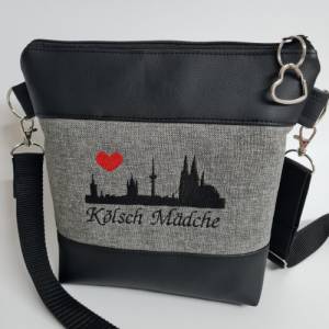 Kleine Handtasche Köln Kölsch Mädche grau schwarz Umhängetasche Cologne Herz Tasche mit Anhänger Kunstleder Kölner Dom Bild 7