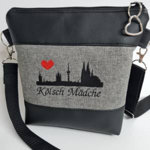 Kleine Handtasche Köln Kölsch Mädche grau schwarz Umhängetasche Cologne Herz Tasche mit Anhänger Kunstleder Kölner Dom Bild 9