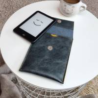Stilvolle eBook Reader Hülle aus Leder in wunderschönem Blau - Langlebiger Schutz für dein Lesegerät Bild 6