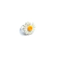 Ring "Daisy Gap" L - Gänseblümchen mit Lücke, Cabochon 26mm, weiß gelb, versilbert, offen Bild 4