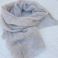 Leichtes Schultertuch Sommertuch Schal mit kleinem Zopfmuster aus Mohair mit Seide ➜ Bild 5