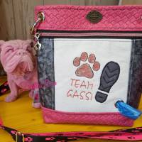 Gassitasche Hundetasche Umhängetasche Geschenkidee Hundefreund Unikat handmade Team Gassi Bild 4