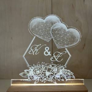 Lampe mit Herzgravur und Wunschtext, personalisierte LED Beleuchtung, Schlummerlicht, Hochzeitsgeschenk Bild 1