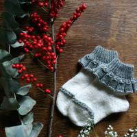 Anleitung: Fairy Steps - Socken mit Rüsche stricken 14 Größen von Baby bis Erwachsene Bild 2