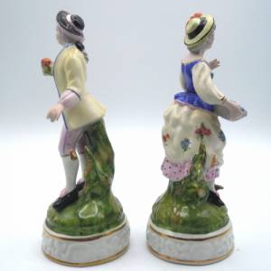 2 Porzellan Rokoko Figuren Dame und Kavalier Bild 3