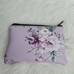 Handtaschen Set Blumen rosa Umhängetasche mit passender Kosmetiktasche, Schlüsseltasche und Anhänger Kunstleder Herz Bild 9