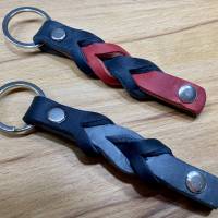 Schlüsselanhänger geflochten aus Fettleder, 2farbig, Leder Anhänger 10 Lederfarben, Schlüsselband Bild 1