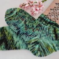 Damen Socken Kurzsocken handgestrickt grün bunt meliert   Größe 38/39 Bild 3