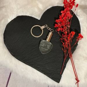 Schlüsselanhänger, Form Kristallherz aus Glas, Wunschgravur, Geschenk personalisiert für jeden Anlass Bild 8