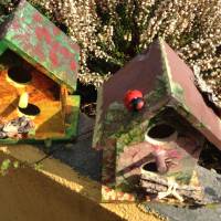 Vogelhäuschen mit Blumenmotiven im 2-er-Set, Deko-Häuschen mit Serviettentechnik für innen und außen Bild 4