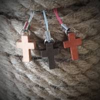 Miniaturkreuze aus Holz, Handyanhänger, Glücksbringer Bild 6
