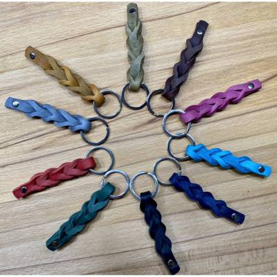 Schlüsselanhänger geflochten aus Fettleder, Leder Anhänger 10 Lederfarben, Schlüsselband