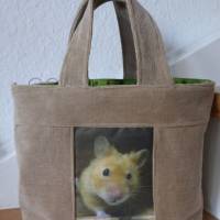 kleine Tragetasche mit Hamster Nick, Cordtasche mit Außentaschen Bild 1