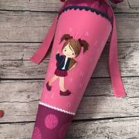 wunderschöne Schultüte Zuckertüte aus Stoff in Beere & Rosa mit Schulkind Mädchen und ABC & 123 Bild 2