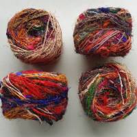 100 g Knäuel recyceltes Sari Silk Garn, handgesponnen, multicolor, Unikate, 100 m Bild 2