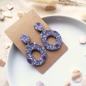 Ohrringe Lila und Blau in großer Donut Form | verrückte Statement Ohrringe aus Polymer Clay Bild 3