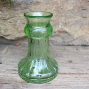 Vase aus grünem Pressglas Vintage 60er 70er Jahre DDR Bild 2