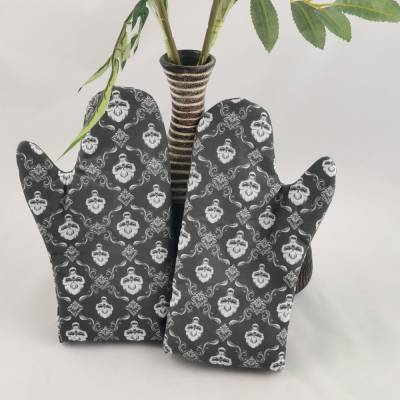 Ofenhandschuh Barock Skull