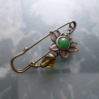 Tuchnadel Lotus Jade und Kristall, funkelnde Tuchnadel in Grün und Bronze Bild 6