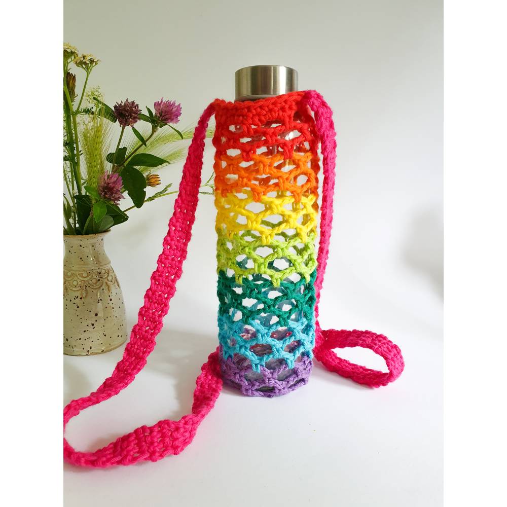 Flaschenhalter gehäkelt | Flaschentasche gehäkelt | Flaschennetz 0,5-0,75l | LGBT Geschenkidee Bild 1