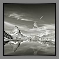 Matterhorn mit Spiegelung im Riffelsee, Zermatt Schweiz Berge analoge schwarz weiß Fotografie, KUNSTDRUCK Vintage Art Bild 3
