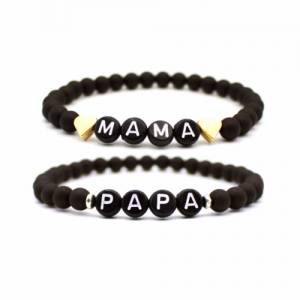 Perlenarmband Mama und Papa - Partnerarmband mit Buchstaben - Ausdruck der Verbundenheit - Schwarz, 2er Set Bild 1