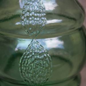 Vase aus grünem Pressglas 60er 70er Jahre DDR Bild 5