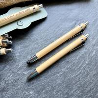 Das ist irrelevant - Kugelschreiber mit Gravur, Kuli graviert - aus Bambus, Kuli mit lustigen, ironischen Text Bild 6