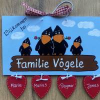Türschild Vögel, Raben, Familientürschild, Holztürschild, Türschild mit Herzanhänger, Personalisiert Bild 1