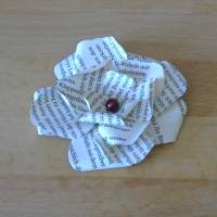 Papierblumen - Fantasieblüten 12 Stück // Papierblüten // Blüten // Tischdeko // Dekoration // Streudeko // alte Buchsei Bild 2