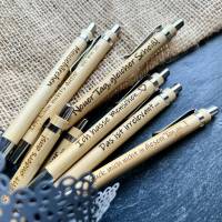 Glück sieht anders aus - Kugelschreiber mit Gravur, Kuli graviert, aus Bambus, Kuli mit lustigen Text Bild 3