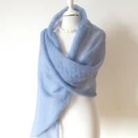 Blaues Tuch mit silberfarbigen Lurex, gestrickte Stola aus Mohair, festlicher Damen Schal helle Farbe Bild 1