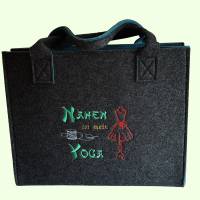 Filz-Tasche, bestickt mit dekorativen Sprüchen zum Thema: Stoff & Nähen, Shopper für alle Stoff-Liebhaber Bild 1
