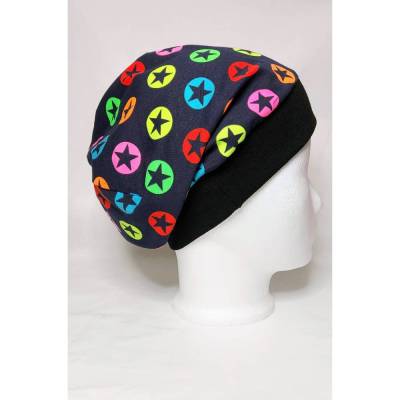 Beanie Mütze mit bunten Sternen