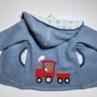 Baumwollfleece Jacke in Gr. 86, ungefüttert, in jeansblau, mit Teddy Eisenbahn Stickerei Bild 1