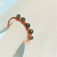 Kupfer Ring handgemacht mit Mini Achat grün funkelnd m Bandring wirework gehämmert Bild 1