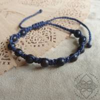Armband mit schwarzen Sandelholz-Perlen in blau - extra groß/lang - Unisex - größenverstellbar - Makramee Bild 1