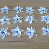 Papierblumen – 12 Sternblüten aus alten Noten // Dekoration // Tischdeko // Streudeko // Papierblüten // Blüten Bild 1