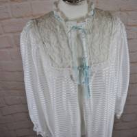 True Vintage Morgenmantel Dessous Mantel Cape Nachthemd 40 42 L Weiße Spitze Satin Shabby Look Bild 1