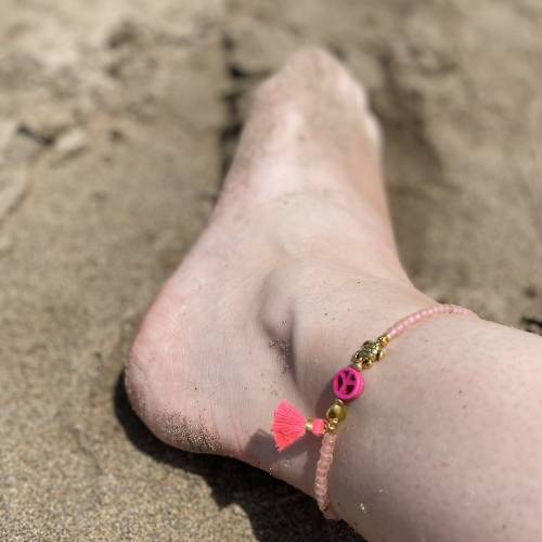 Fußbändchen 1.0 Pink - Fußbändchen aus Rocailles mit Schildkröte, Peace, Herz und Quaste