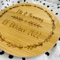 personalisierter Untersetzer aus Bambus  |  individuelles Geschenk zur Hochzeit oder zum Geburtstags | Jubiläum der Firm Bild 5