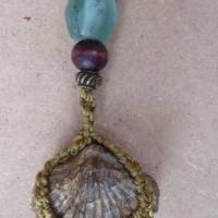 Makramee - Halskette mit Muschel-Fossil Bild 3