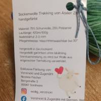 Sockenwolle Trekking Atelier Zitrone, handgefärbt, blau grün und lila Bild 3