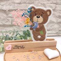 ITH Stickdatei Teddybär mit Blumen Bild 2