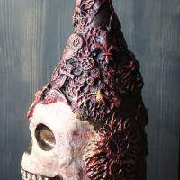Totenkopf NEWBORN Acrylmalerei auf einer Glasflasche Gothic Steampunk Skull Geschenk für Männer Upcycling Bikergeschenk Bild 1