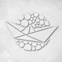 Papierboot mit Punktehintergrund im Origamistil Bild 2