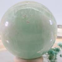 GROSSE Pistazien Calcit Edelsteinkugel 55 mm, Meditation und Heilsteine, glänzende Kugel, Wunderbarer Kristall Bild 2