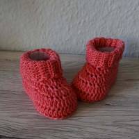 1 Paar gehäkelte Schuhe, Babyschuhe, Babyschühchen, Neugeborene Boots, Stiefel Größe 16 (9/10cm Sohle)  Handarbeit Bild 2